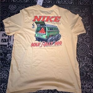 Nike Men's Cream Graphic Tee